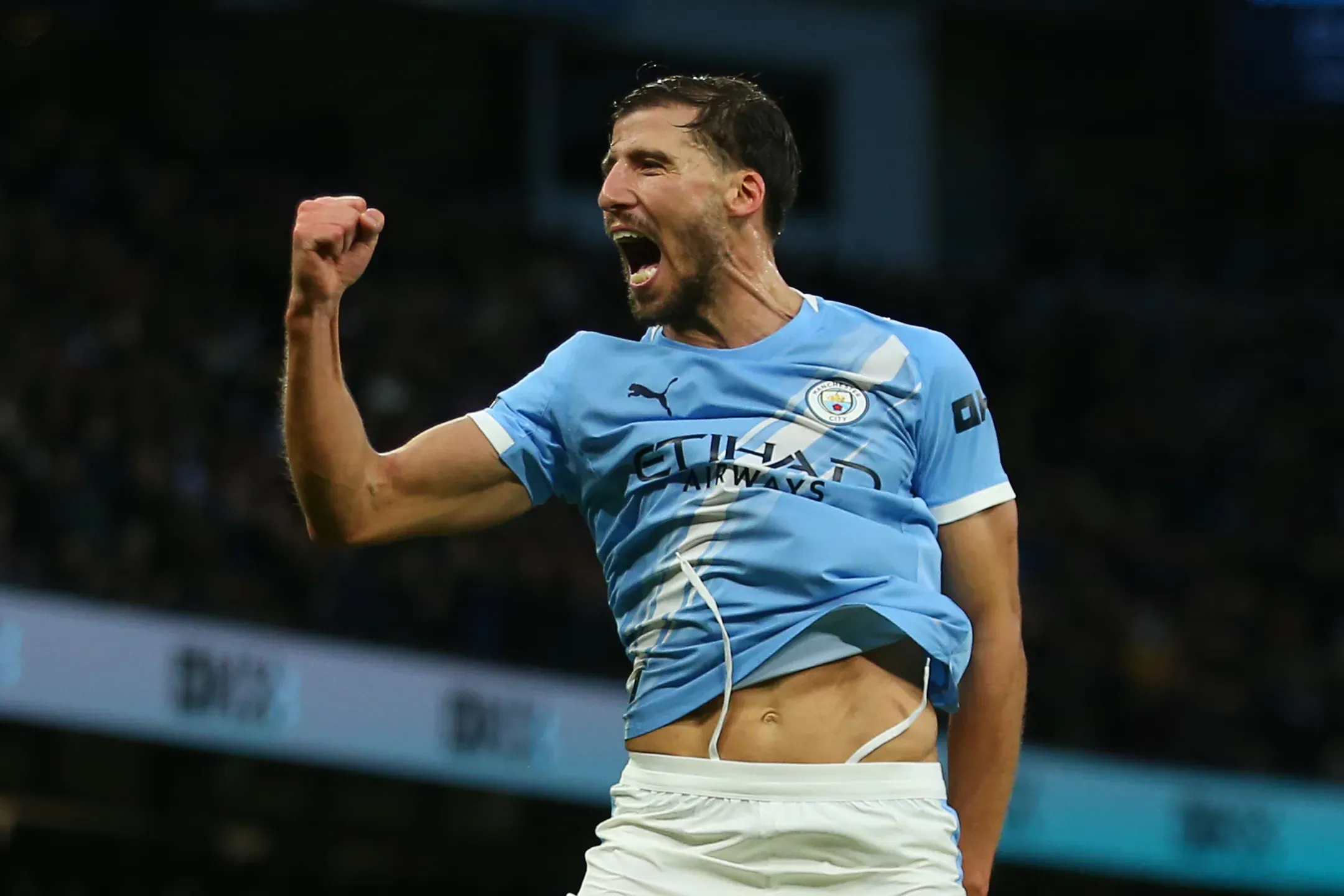 Rúben Dias recuperado 