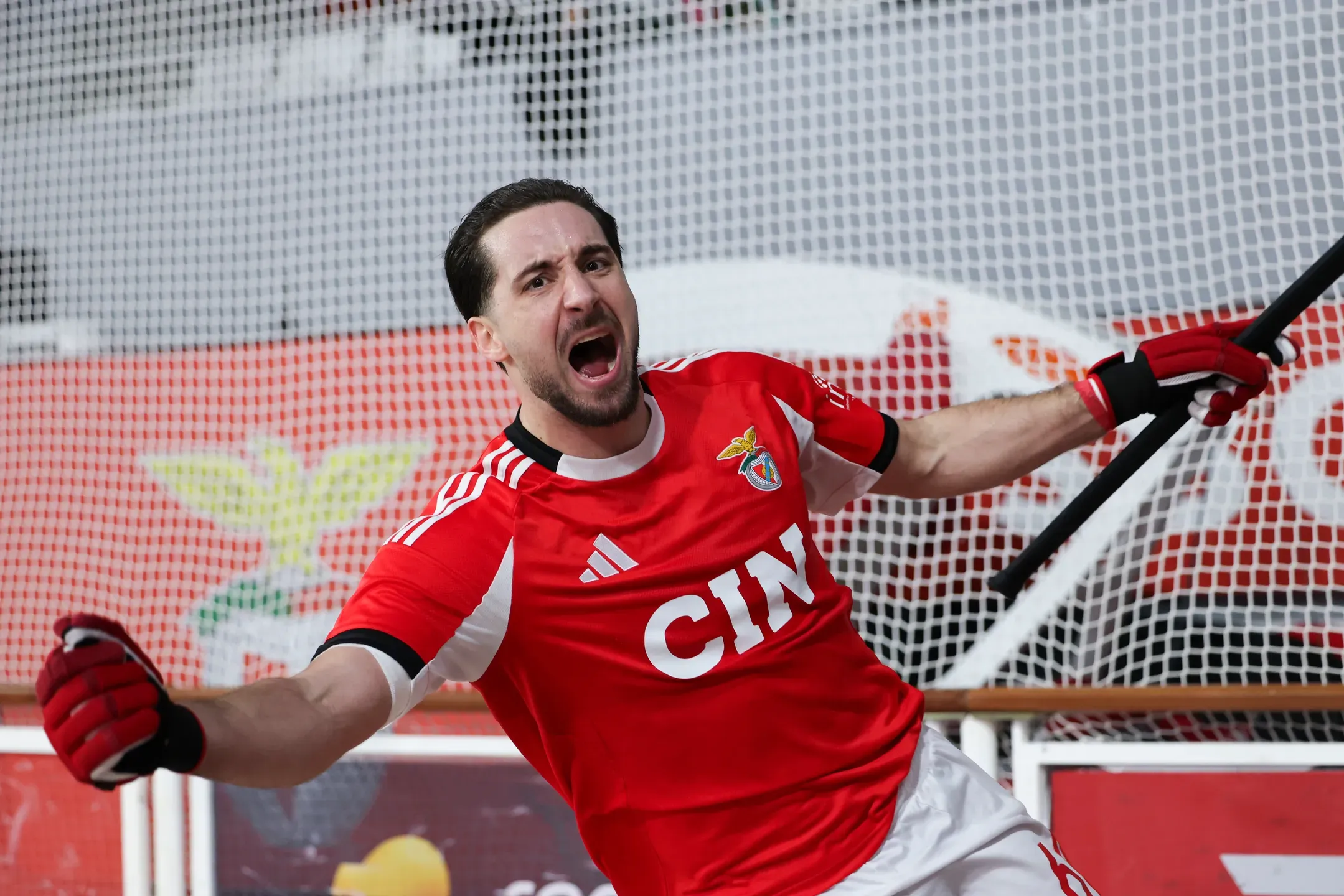 Benfica a uma vitória da final do playoff de hóquei