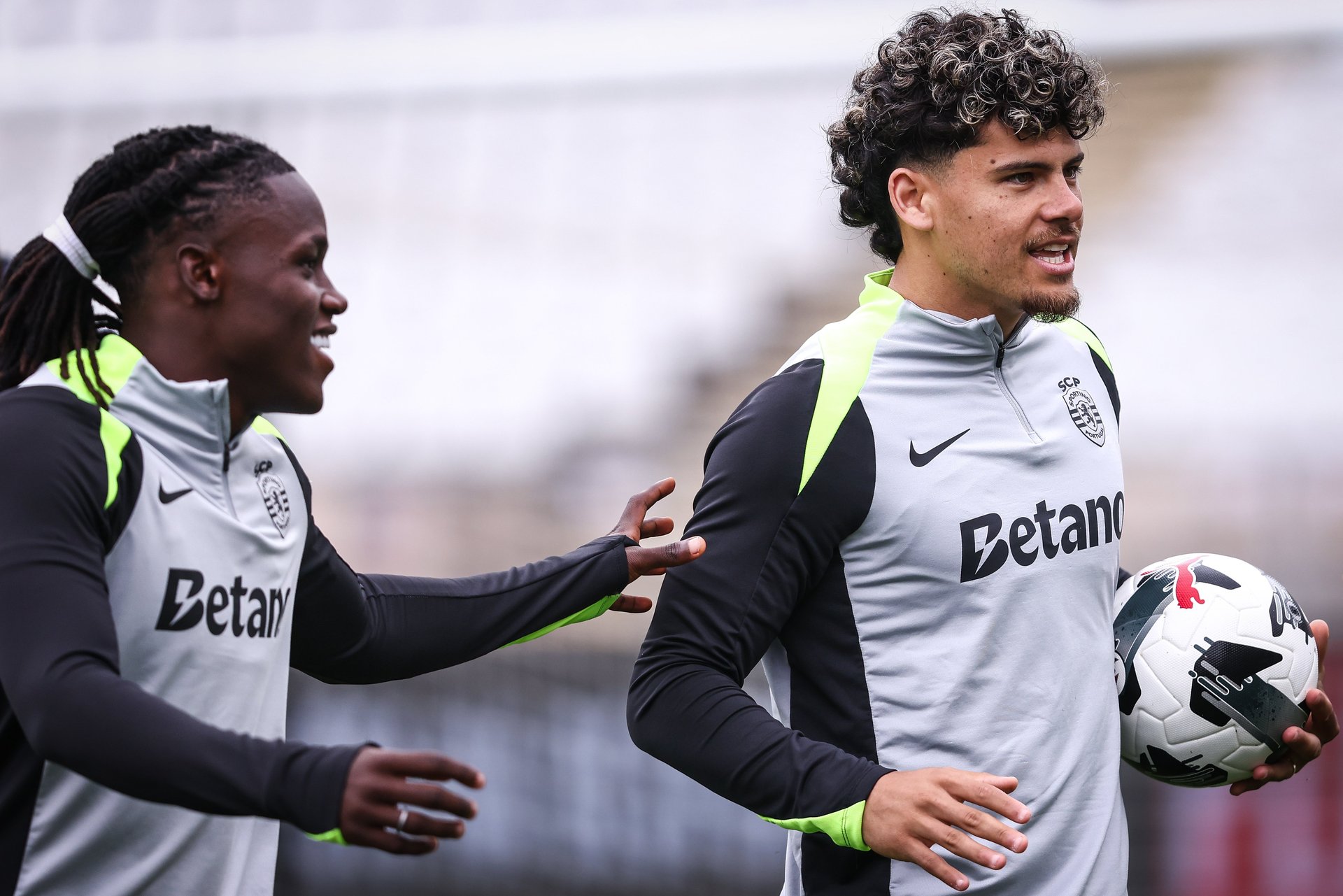 Liga no Mundial: Maxi Araújo na SPORT TV