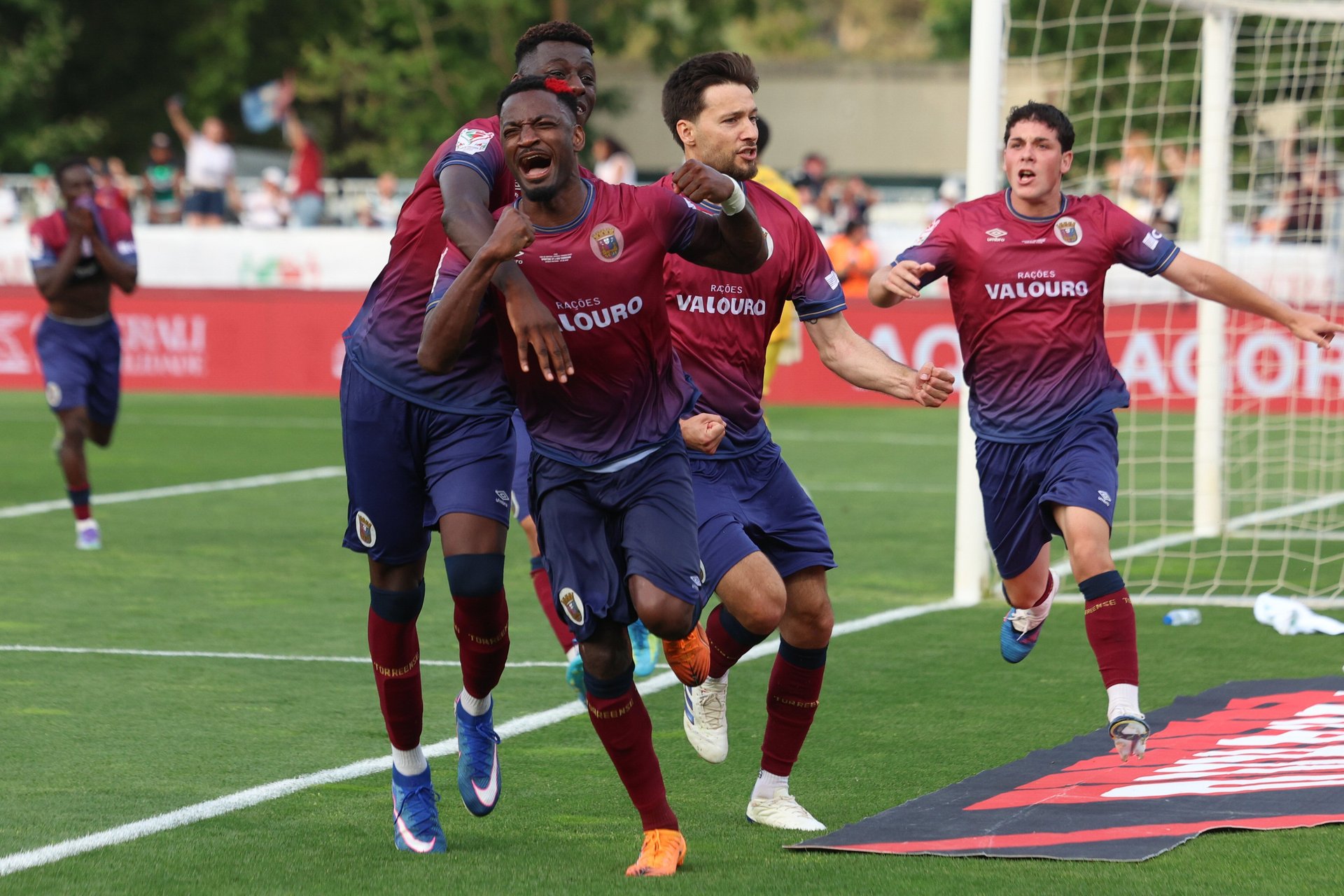 Jogadores do Torreense orgulhosos pela conquista da Taça de Portugal