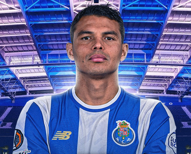 Thiago Silva está a tirar o curso de treinador na Escócia
