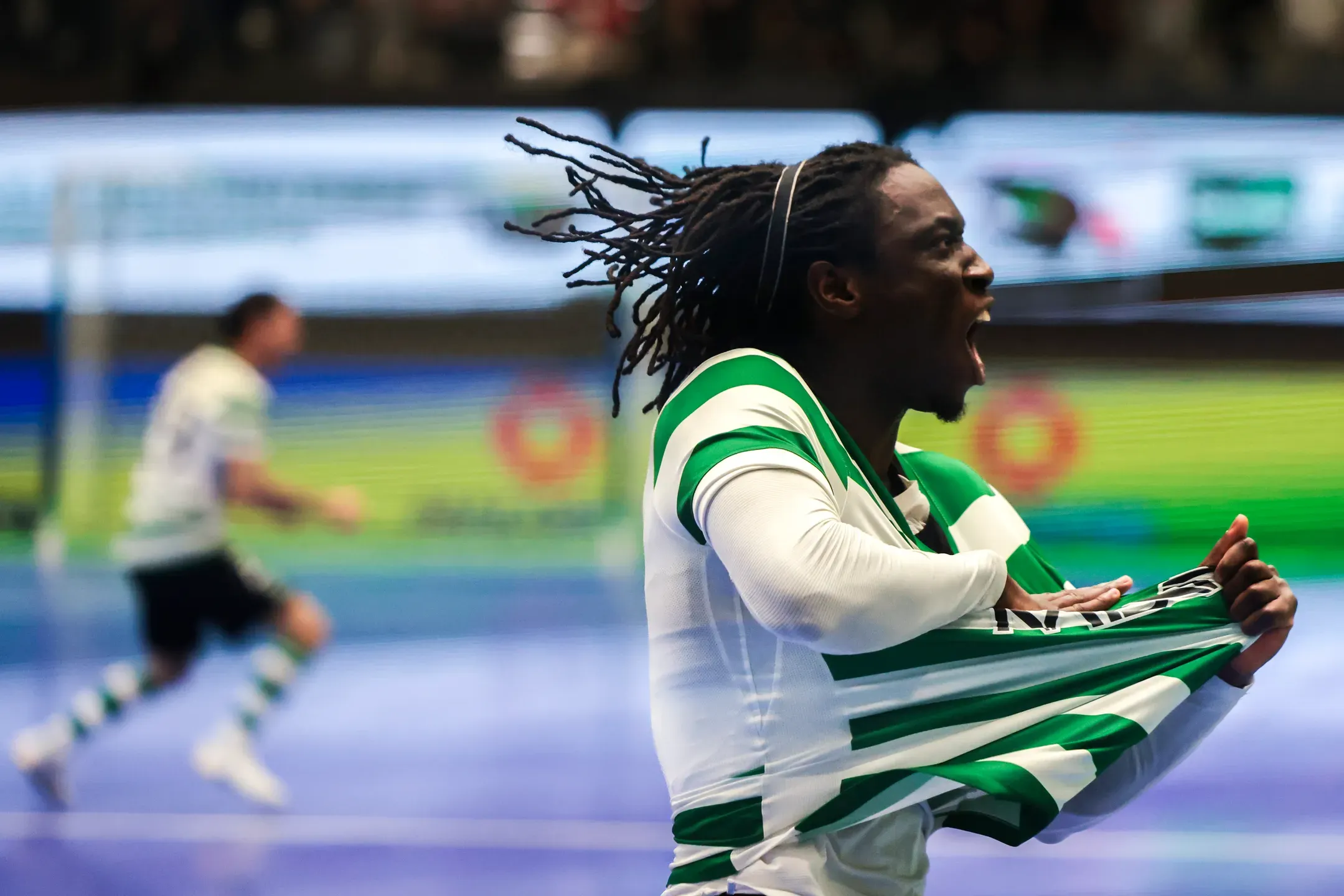 Sporting a um passo da final do campeonato