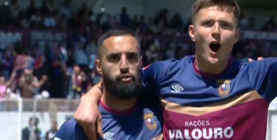 Torreense e Casa Pia discutem lugar na Primeira Liga