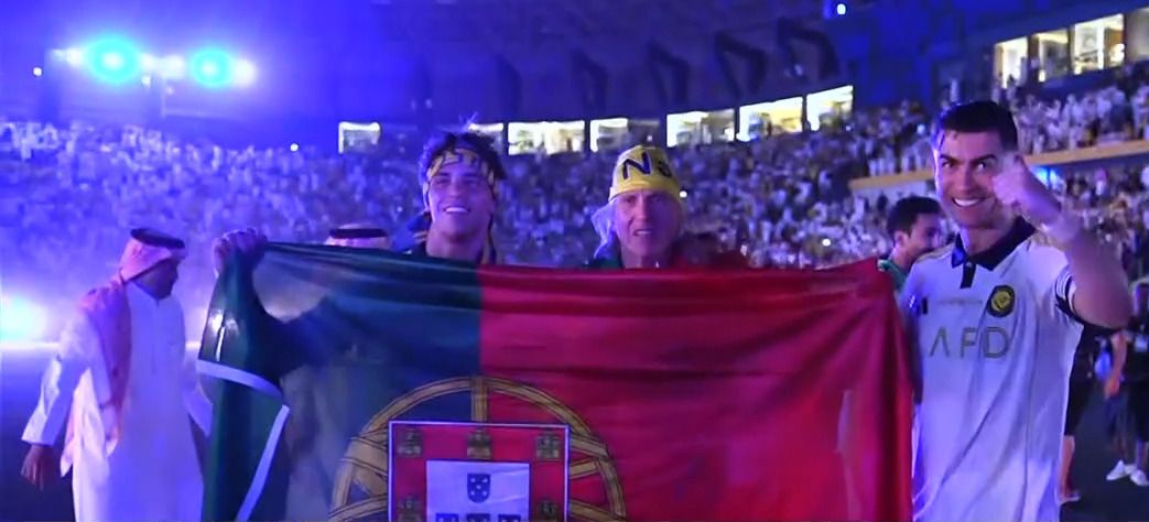Cristiano Ronaldo renova com o Al Nassr