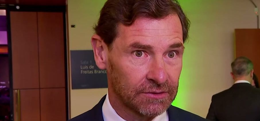 André Villas-Boas felicita o Torreense pela vitória diante do Sporting